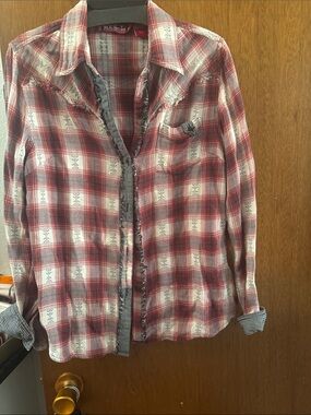 Wrangler Red Plaid Button-Down Shirt with Contrast Inner Placket